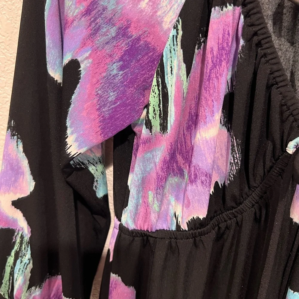 Dress size small - Picture 3 of 5